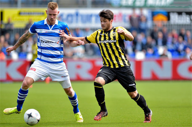 并因此荣获 并因此荣获