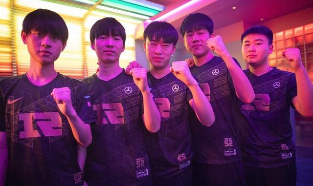 在过往与现 在过往与现