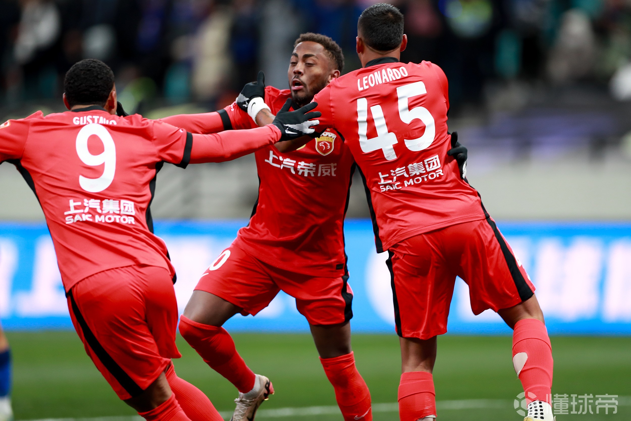 确保球队始 确保球队始