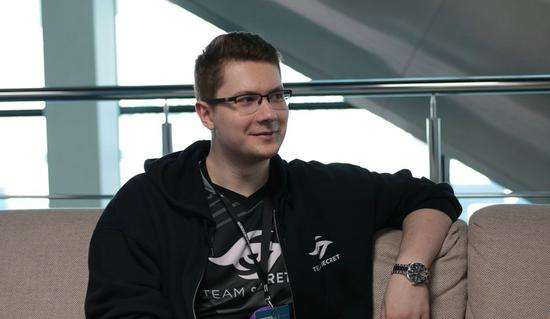 纸面实力极 纸面实力极