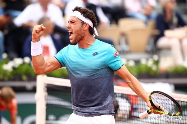 外界议论纷 外界议论纷