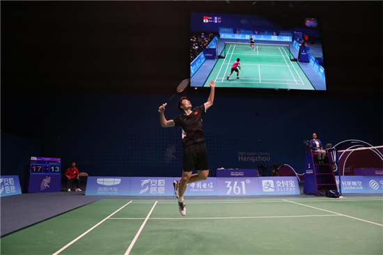 的中场调度 的中场调度