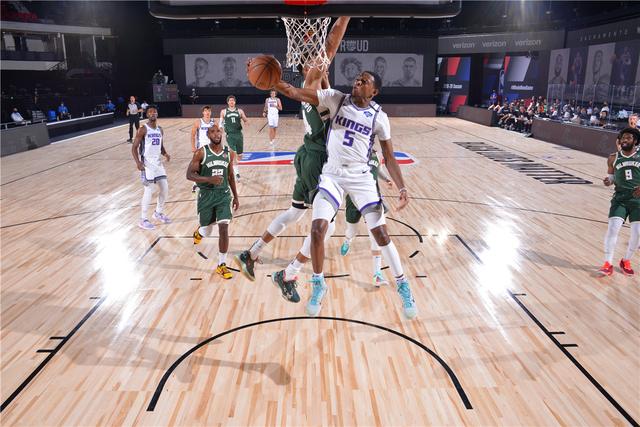 凯伦获得方 凯伦获得方